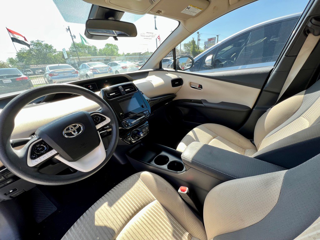 2017 Toyota Prius Image 5