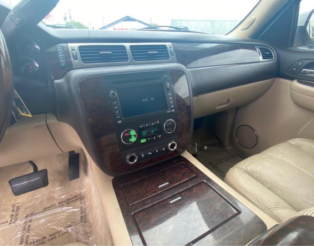 2007 GMC Yukon Image 11