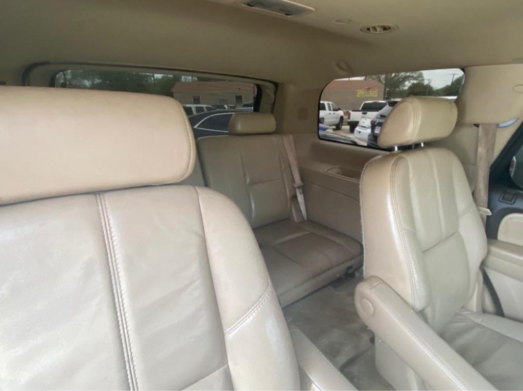 2007 GMC Yukon Image 12