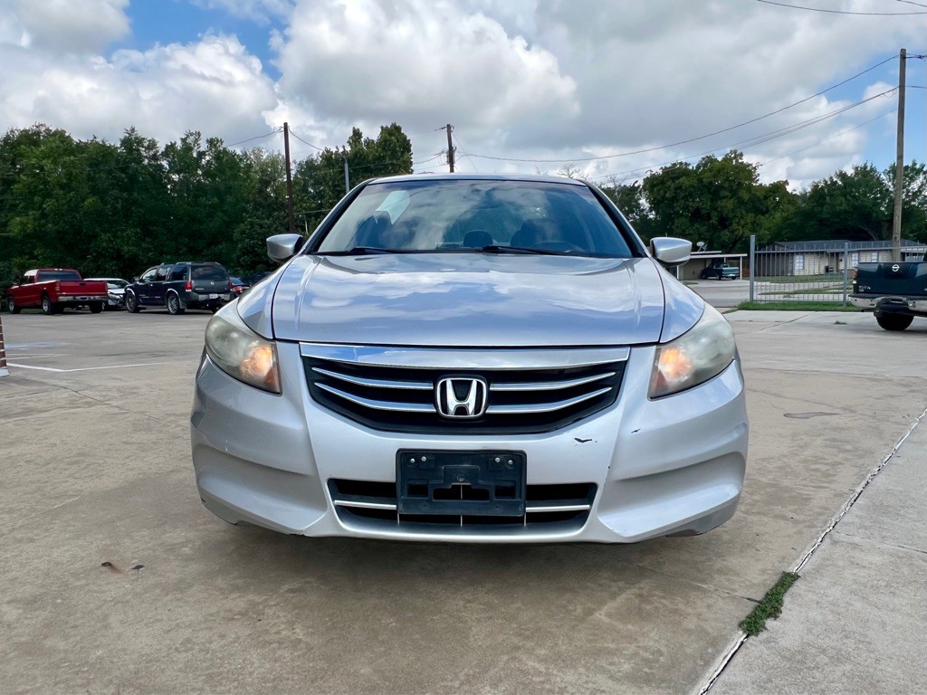 2012 Honda Accord Image 2