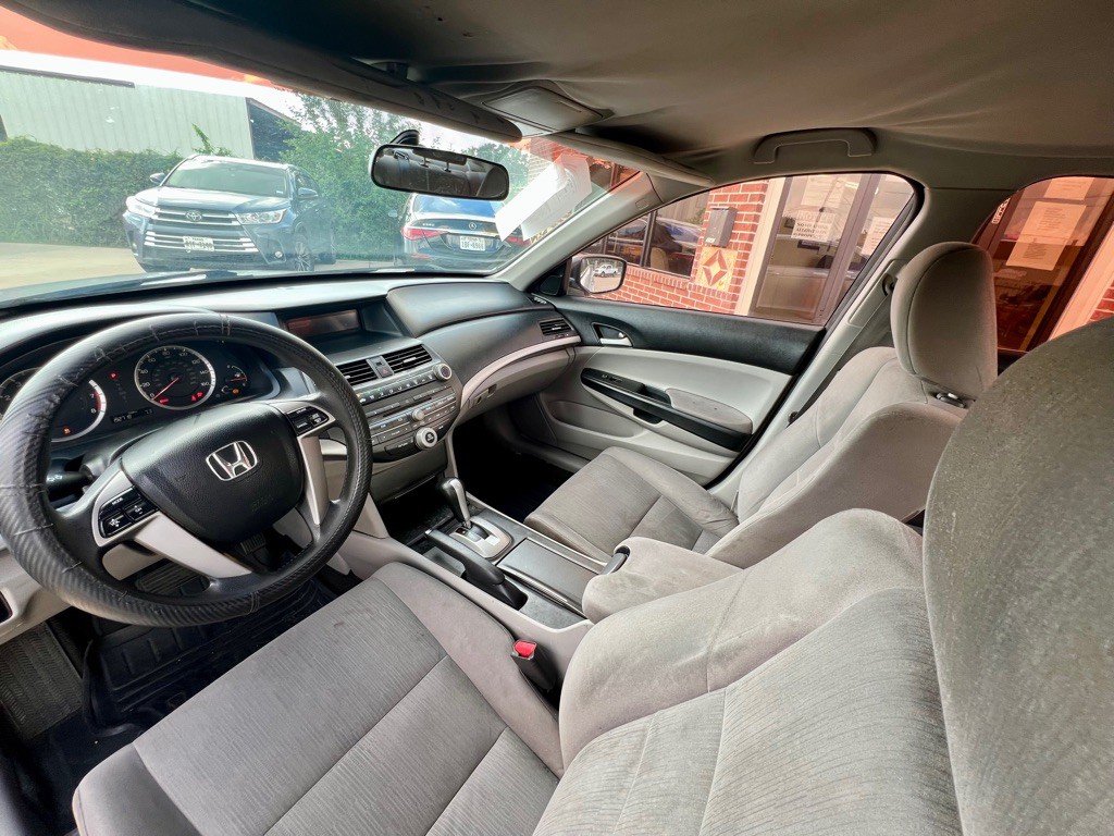 2012 Honda Accord Image 7