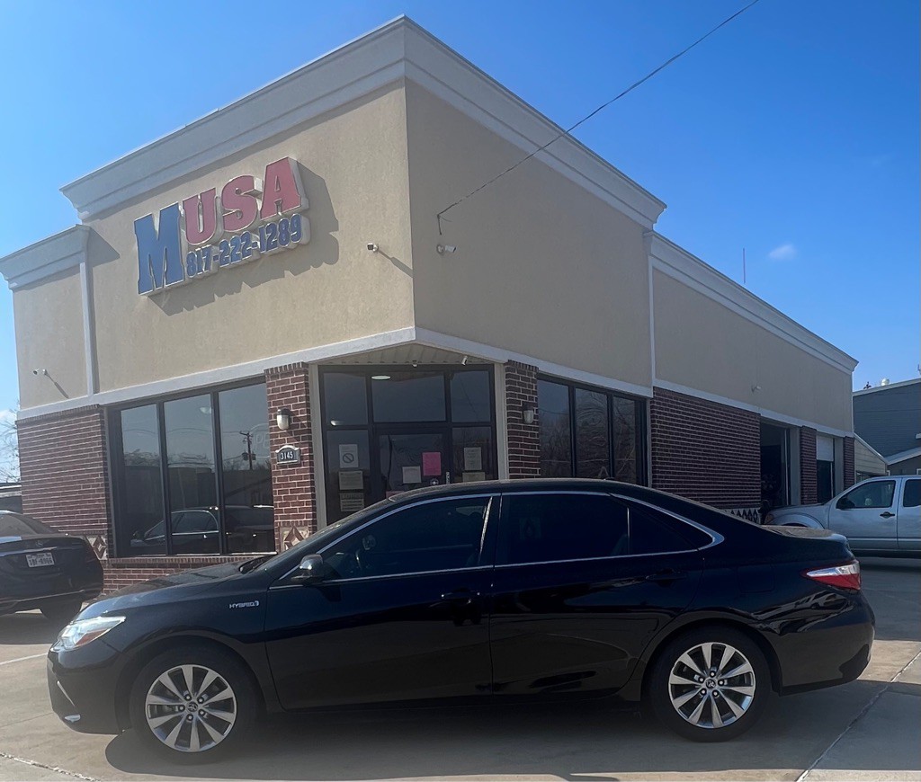 2015 Toyota Camry Image 1