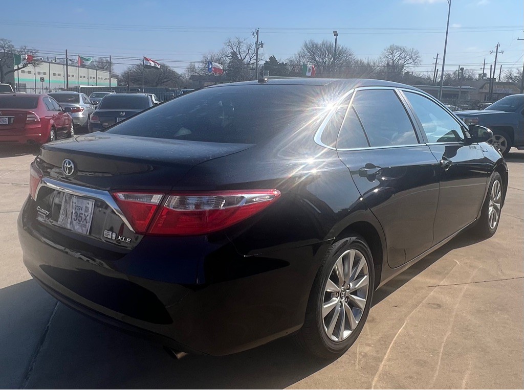 2015 Toyota Camry Image 4