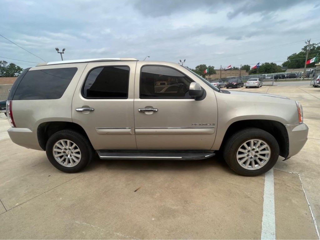 2007 GMC Yukon Image 6