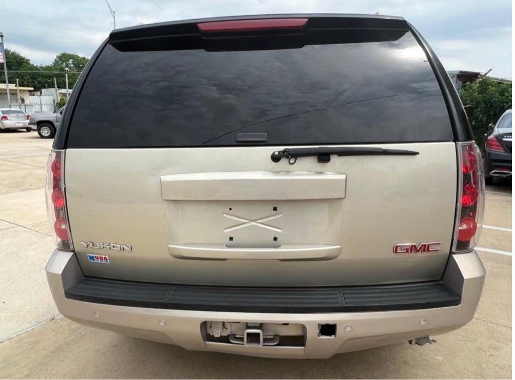 2007 GMC Yukon Image 8