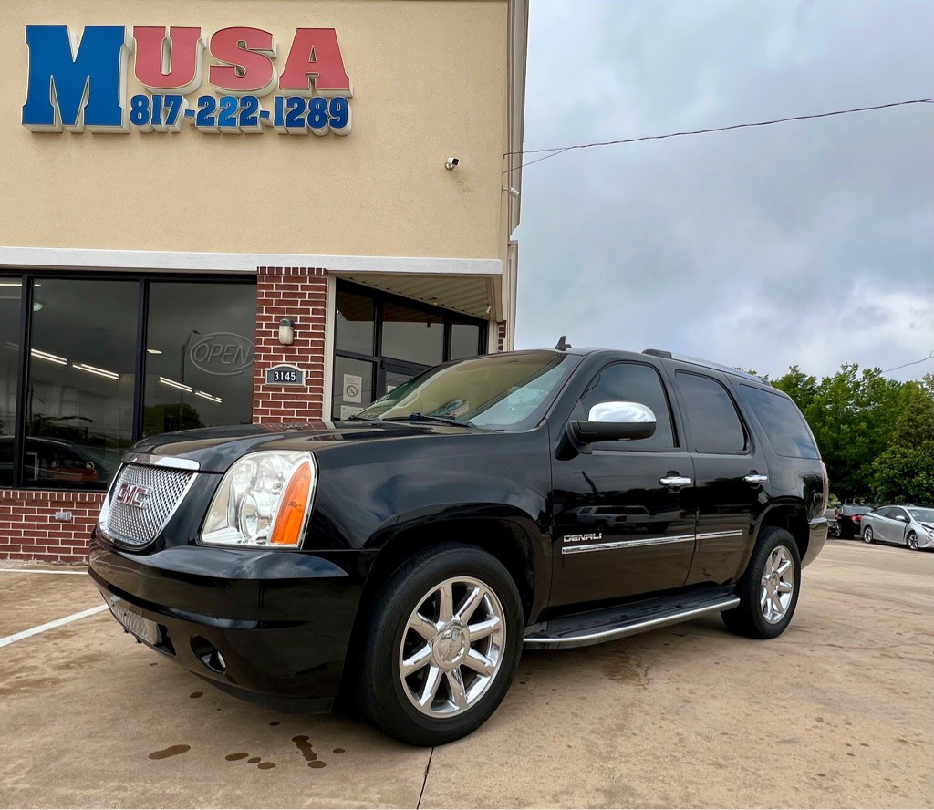 2011 GMC Yukon Image 2