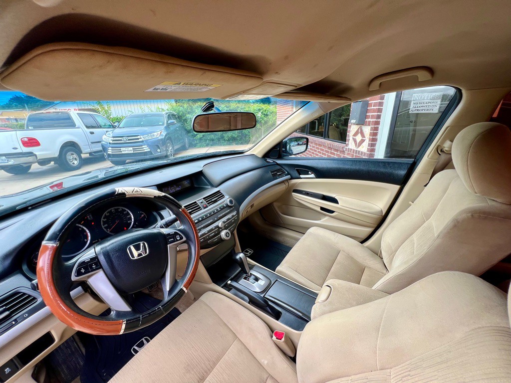 2011 Honda Accord Image 7