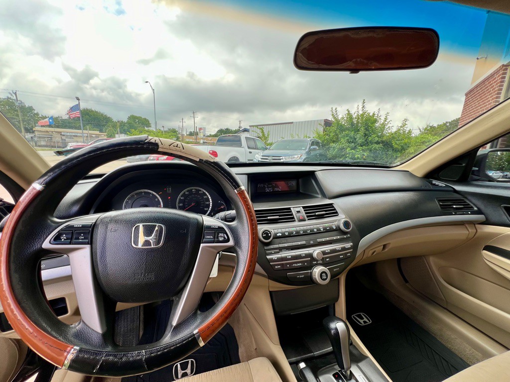 2011 Honda Accord Image 8