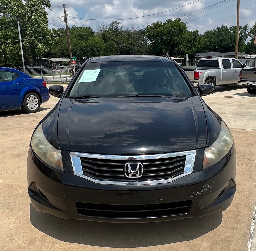 2010 Honda Accord Image 2