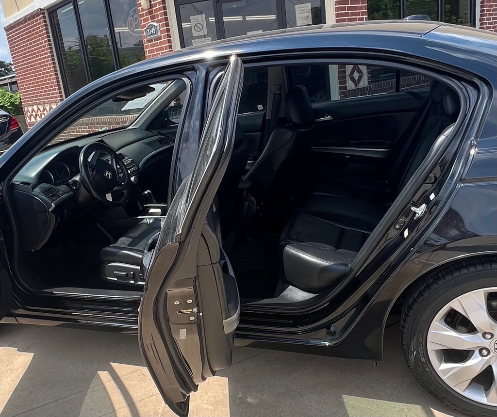 2010 Honda Accord Image 10
