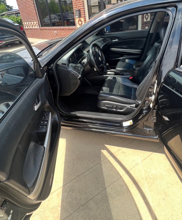 2010 Honda Accord Image 11