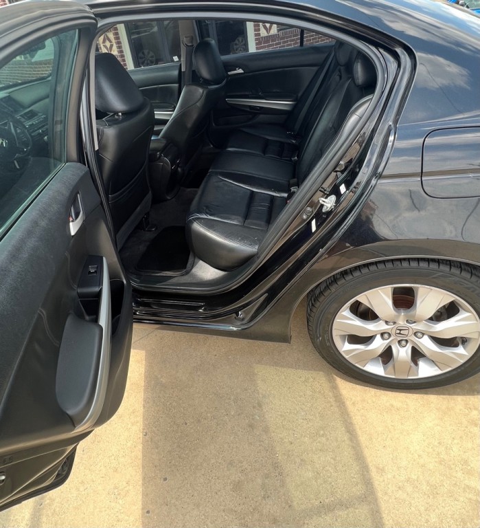 2010 Honda Accord Image 13