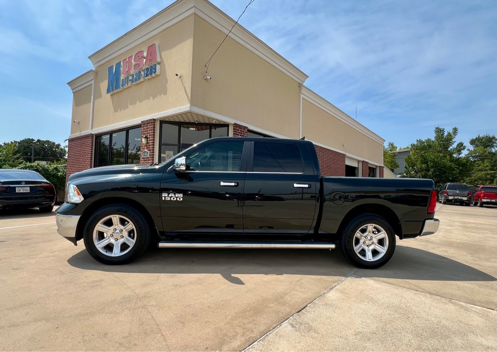 2017 RAM 1500 Image 3