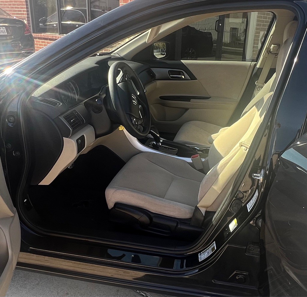 2013 Honda Accord Image 12
