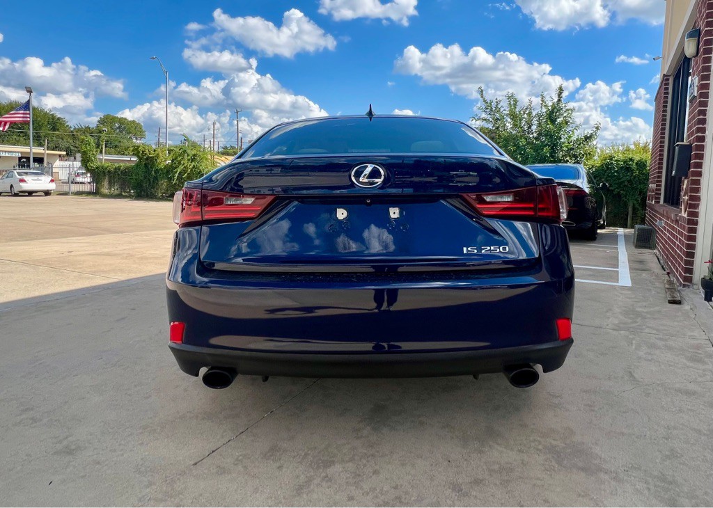 2014 Lexus IS Image 5