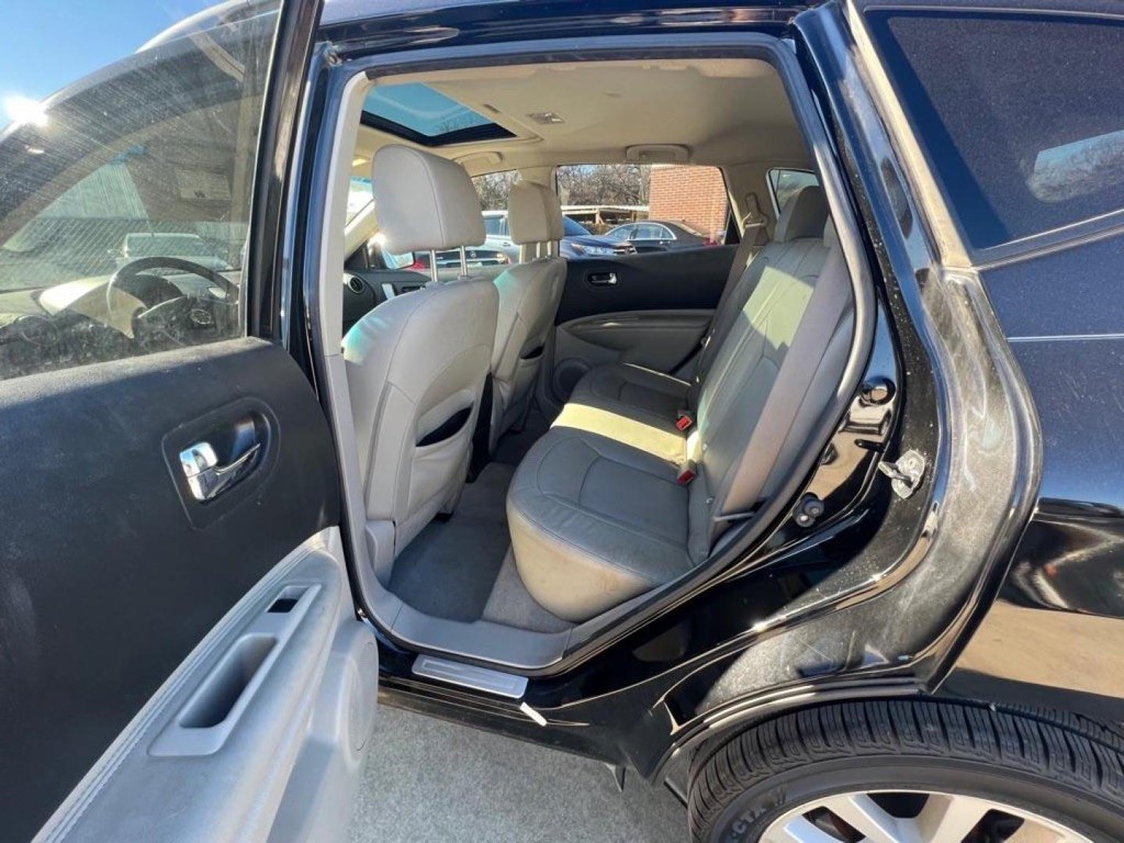 2013 Nissan Rogue Image 13