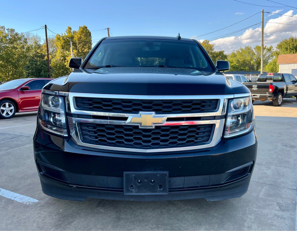 2016 Chevrolet Tahoe Image 2