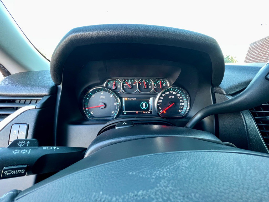 2016 Chevrolet Tahoe Image 9