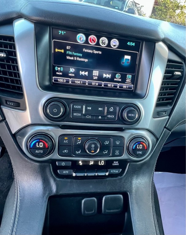 2016 Chevrolet Tahoe Image 10