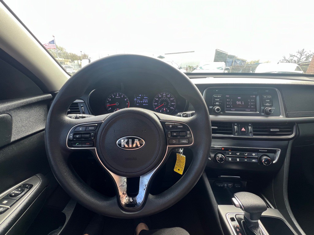 2017 Kia Optima Image 13
