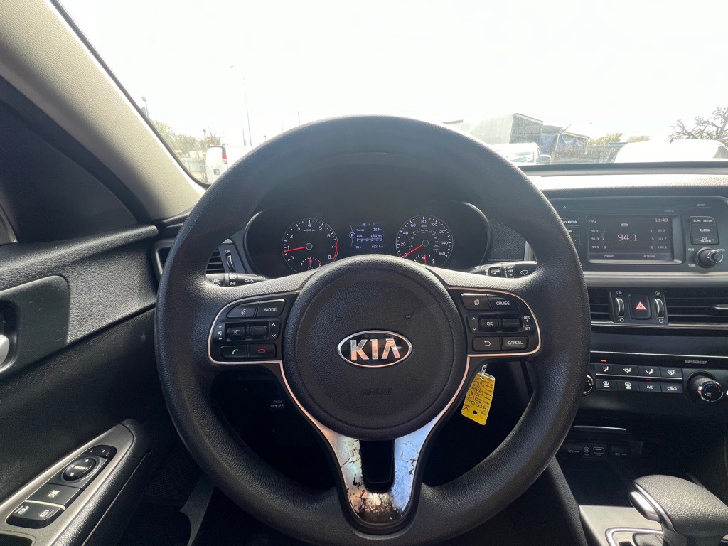 2017 Kia Optima Image 14