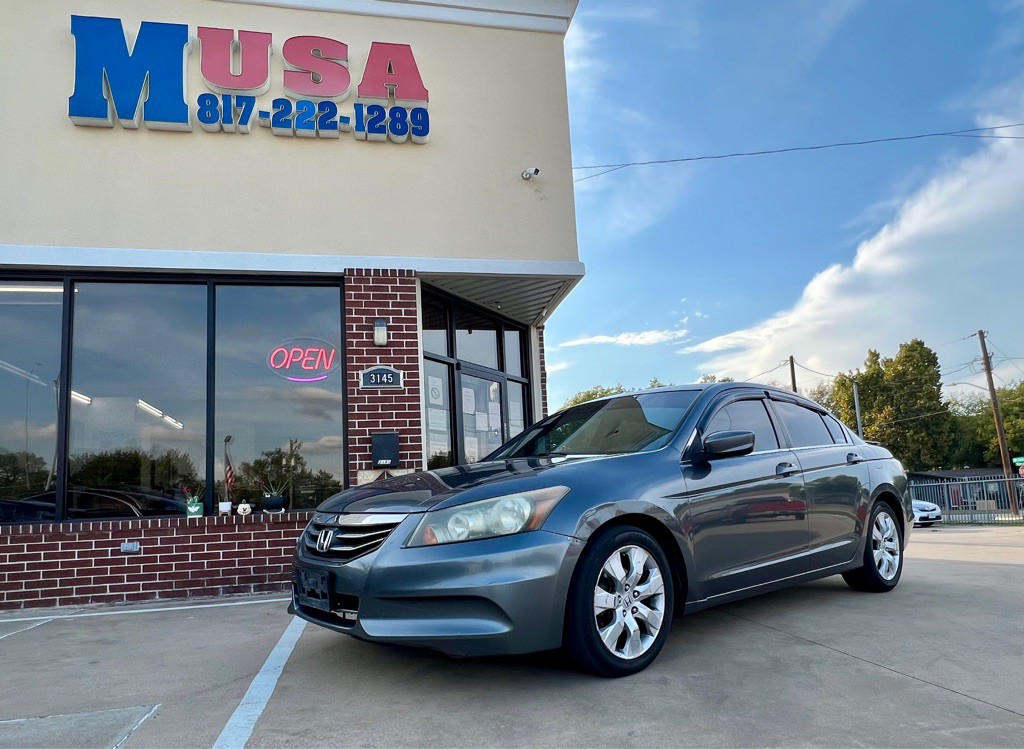 2011 Honda Accord Image 1