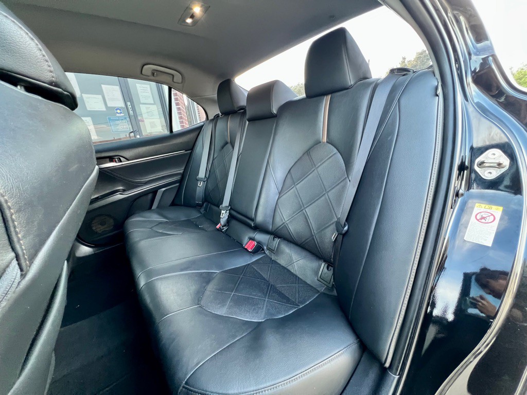 2018 Toyota Camry Image 10
