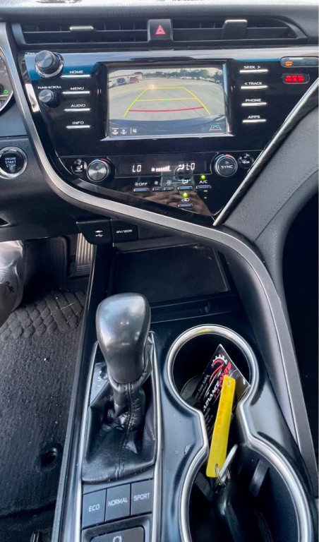 2018 Toyota Camry Image 9