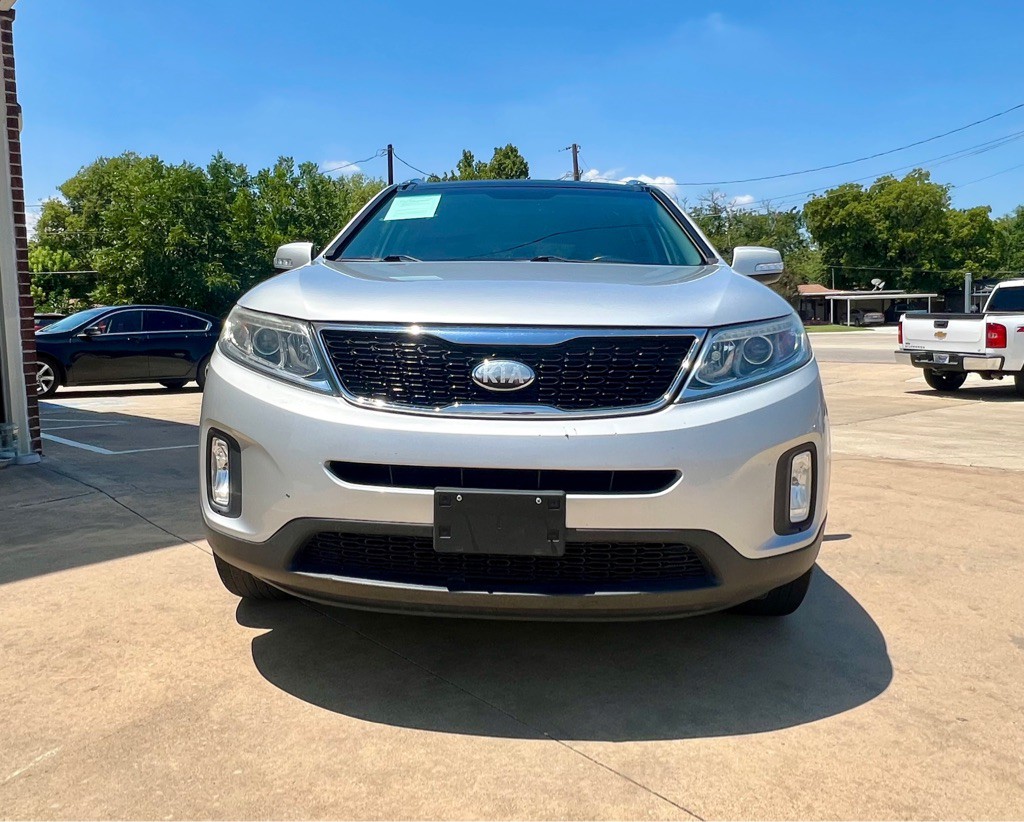 2014 Kia Sorento Image 2