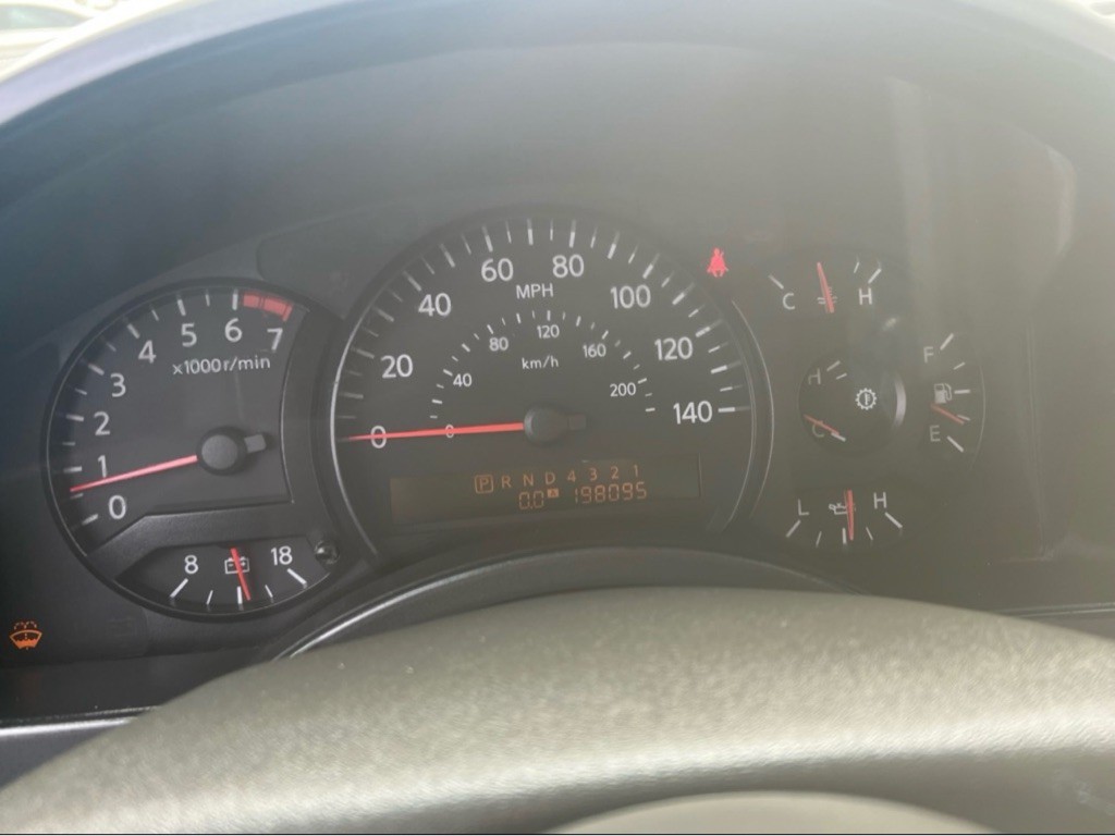 2005 Nissan Titan Image 8