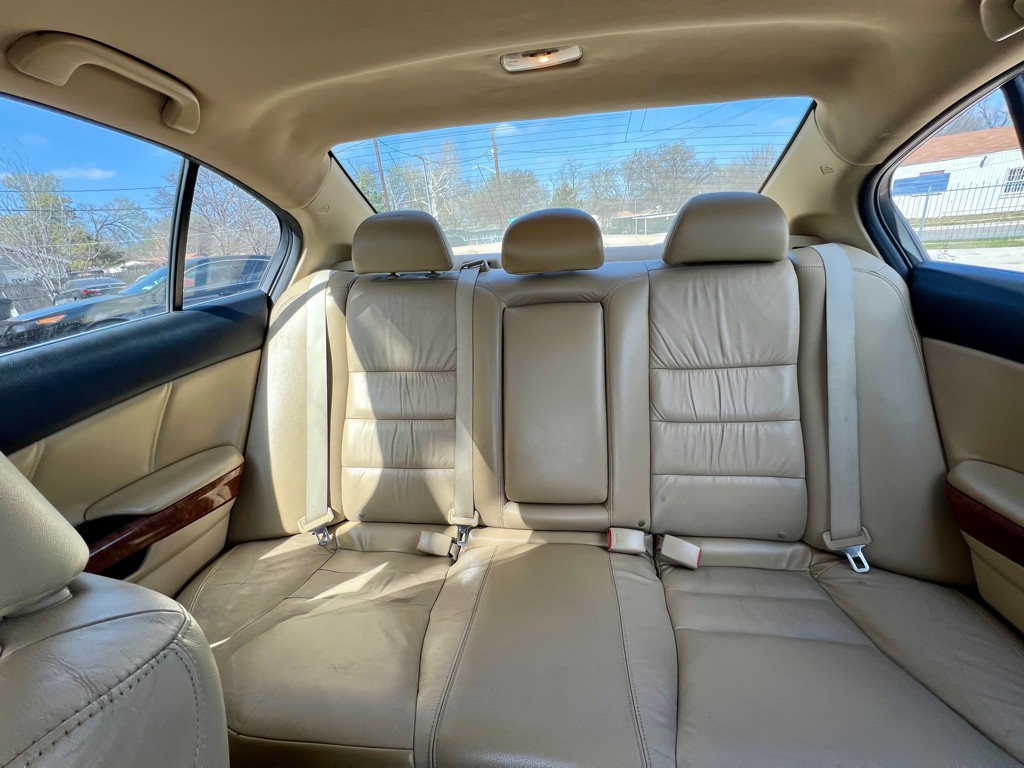 2012 Honda Accord Image 12