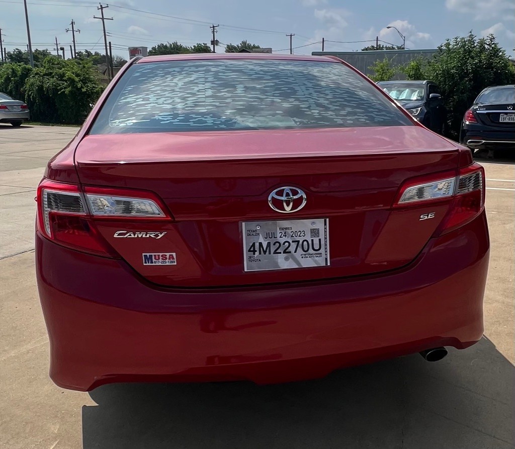 2012 Toyota Camry Image 4