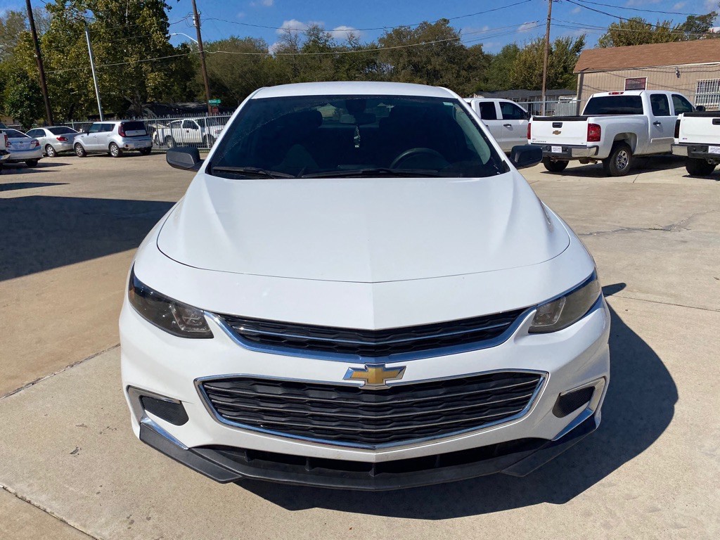 2017 Chevrolet Malibu Image 5