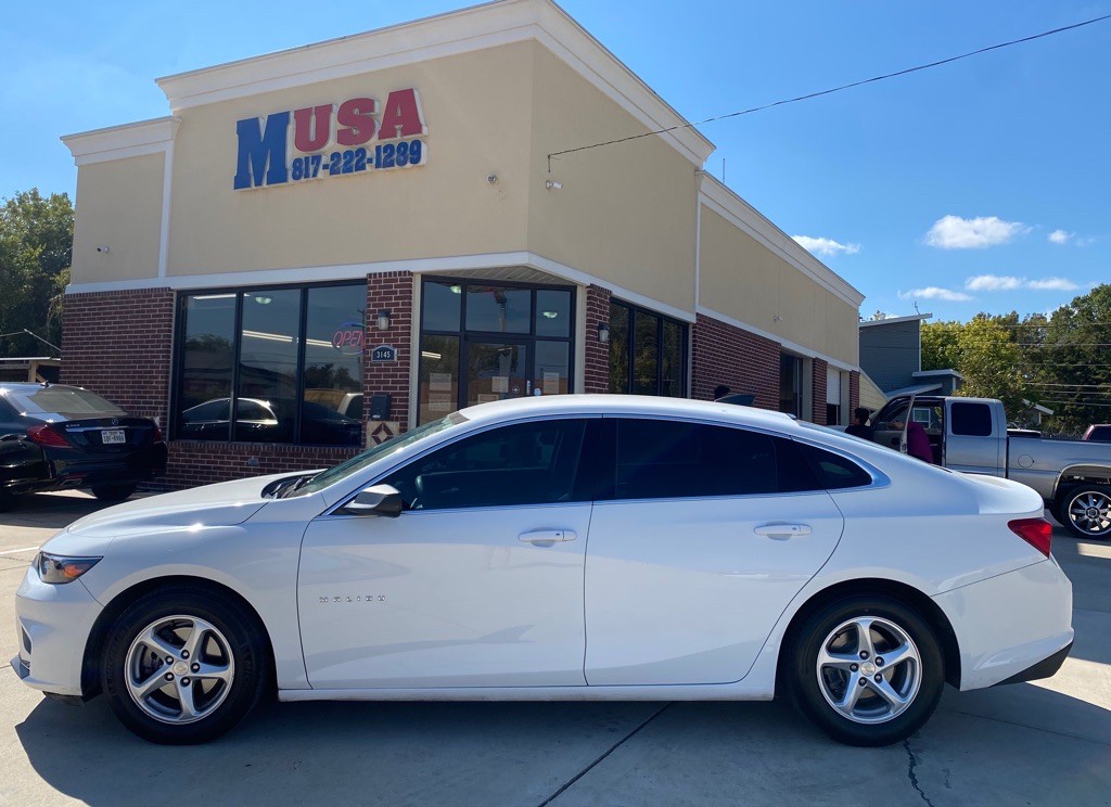 2017 Chevrolet Malibu Image 14