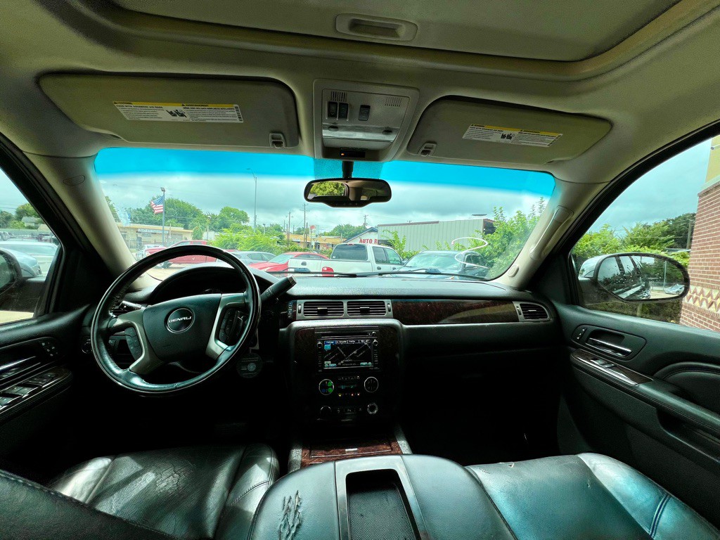 2011 GMC Yukon Image 7