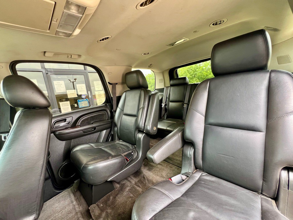 2011 GMC Yukon Image 10