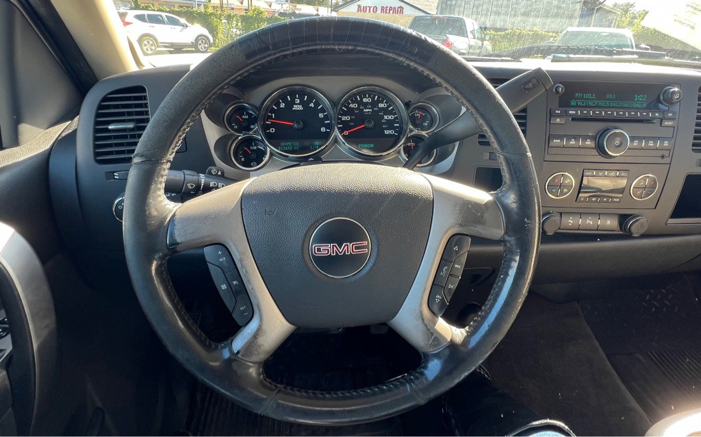 2011 GMC Sierra Image 12