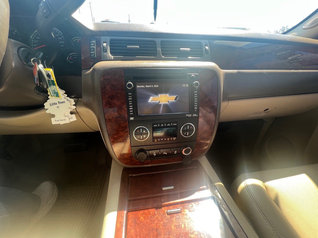2012 Chevrolet Tahoe Image 16