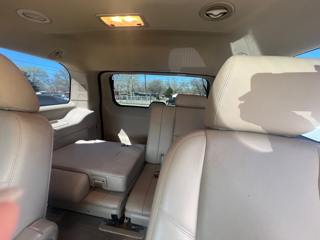 2012 Chevrolet Tahoe Image 21