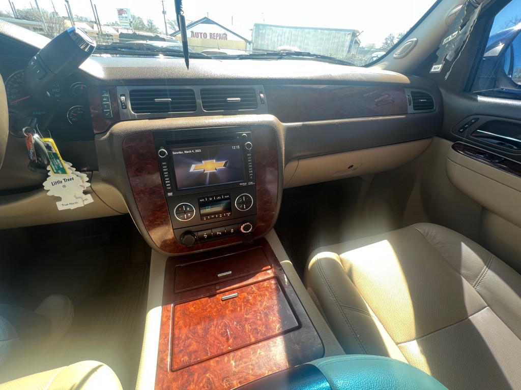 2012 Chevrolet Tahoe Image 22