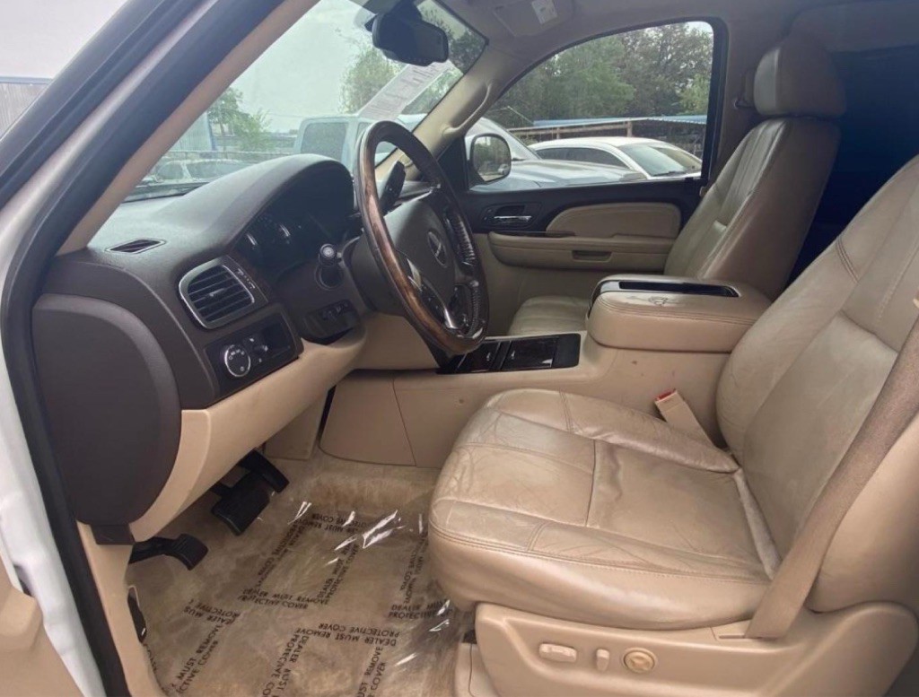 2007 GMC Yukon Image 10