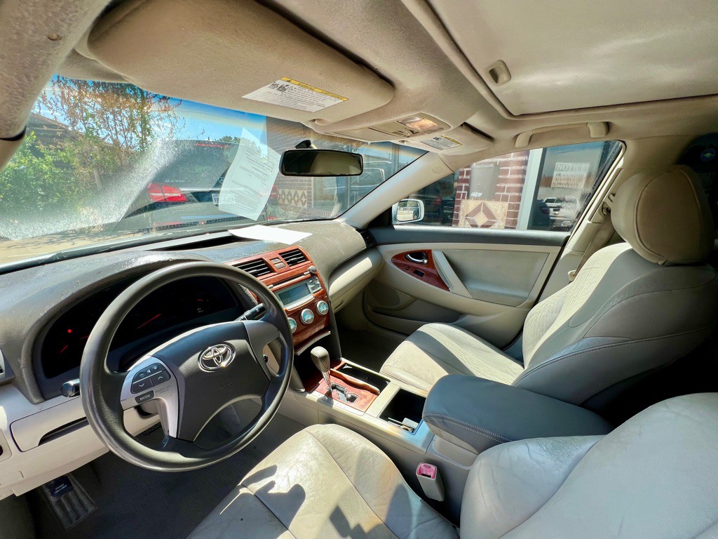 2009 Toyota Camry Image 8