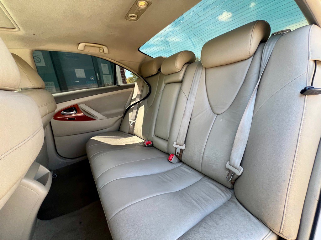 2009 Toyota Camry Image 12