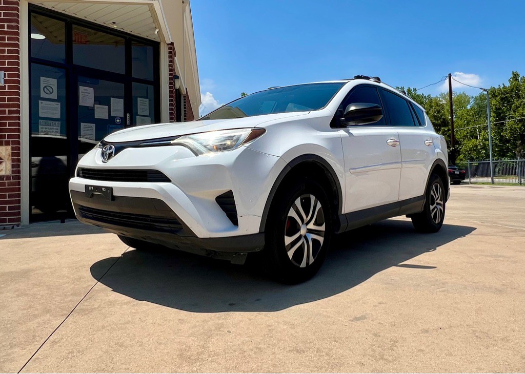2016 Toyota Rav4 Image 1