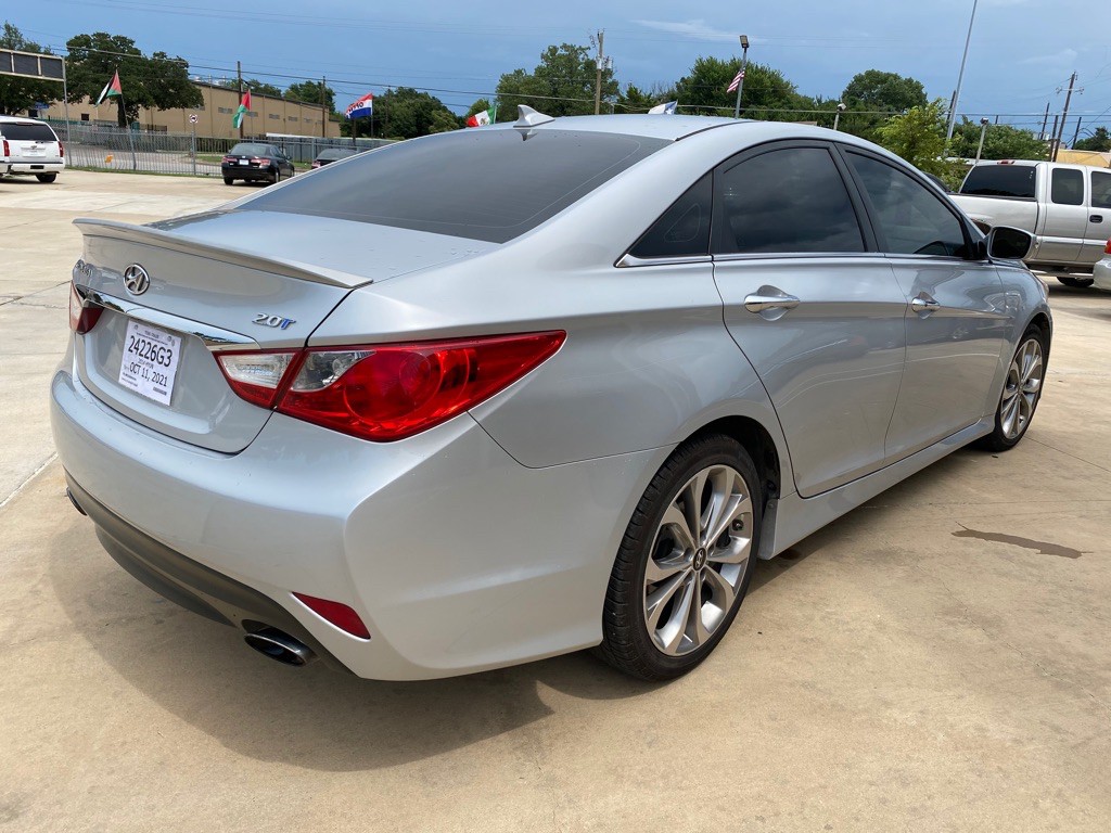 2014 Hyundai Sonata Image 4