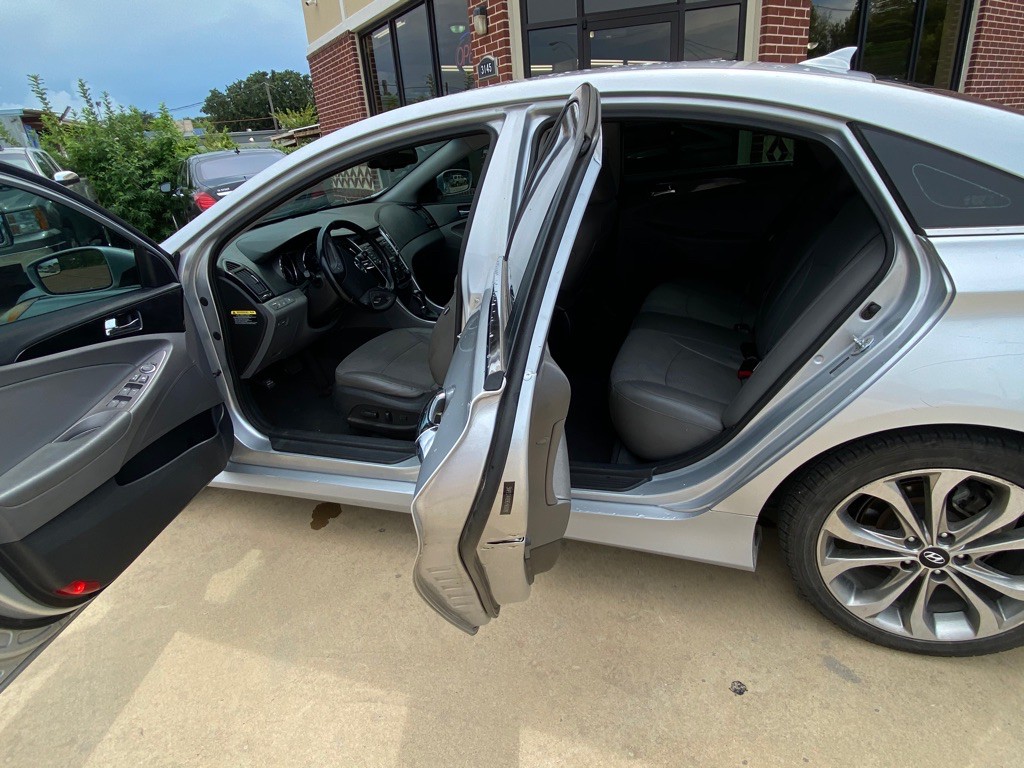 2014 Hyundai Sonata Image 10