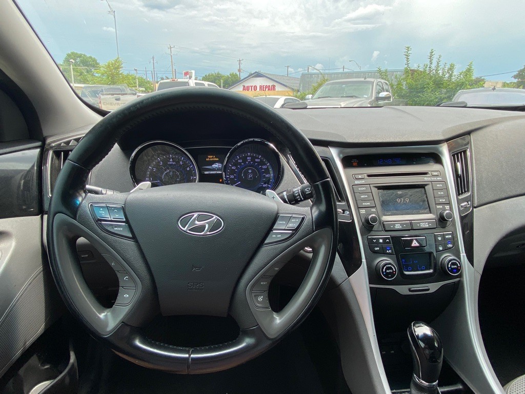 2014 Hyundai Sonata Image 14