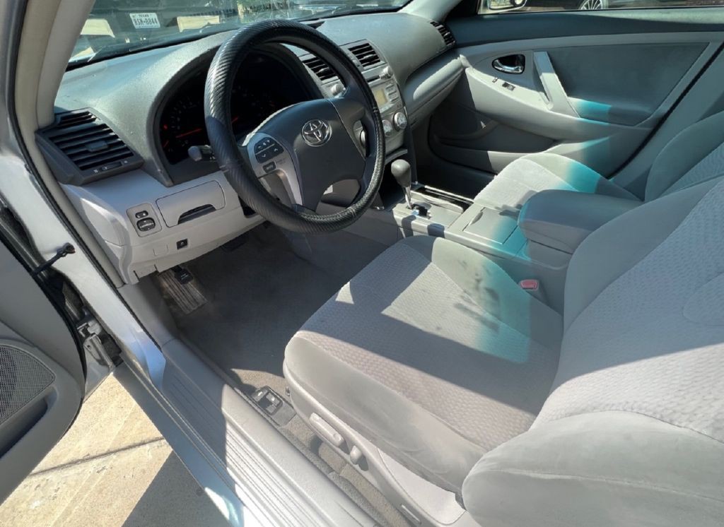 2010 Toyota Camry Image 6