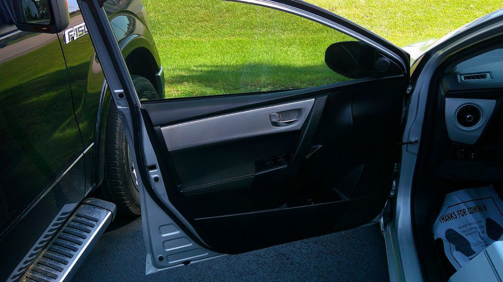 2017 Toyota Corolla Image 8