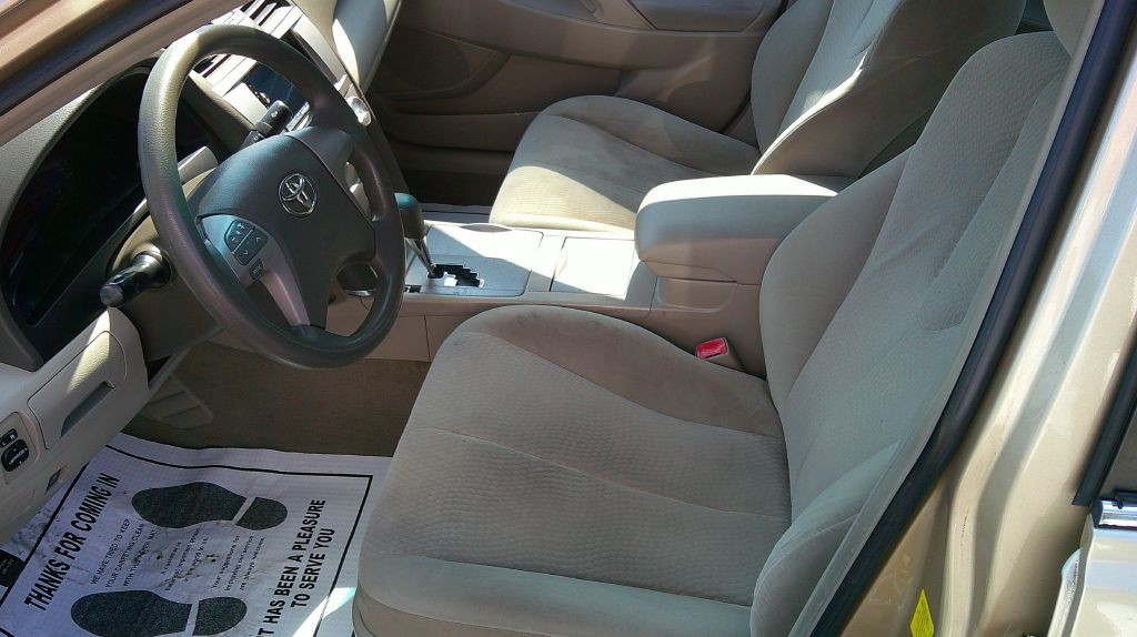 2011 Toyota Camry Image 7